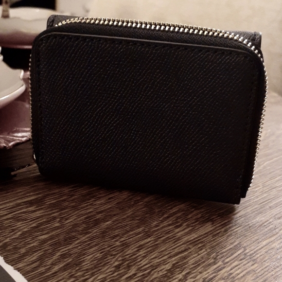 COACH DK BLUE LEATHER TRIFOLD WALLET NWOT - Picture 4 of 10